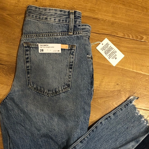 Joe’s Jeans - Picture 2 of 2